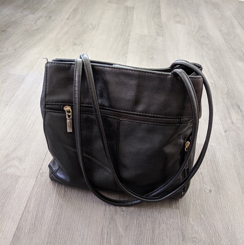 Giani Bernini leather handbag with gold ha…